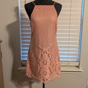 Chic Pink Lace Dress